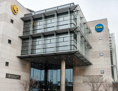 Miniatura: Właściciel TVN pozwany ws. sprzedaży...
