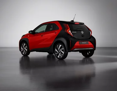 Miniatura: Sensacja od Toyoty. Nowa Aygo X to maluch...