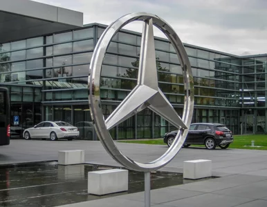 Miniatura: Strzelanina w fabryce Mercedesa w...