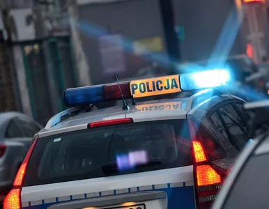 Miniatura: Uszkodził samochód, włamał się do niego, a...