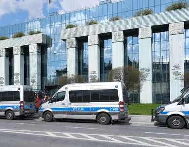 Miniatura: Kulisy wyłączenia 35 sędziów z orzekania....