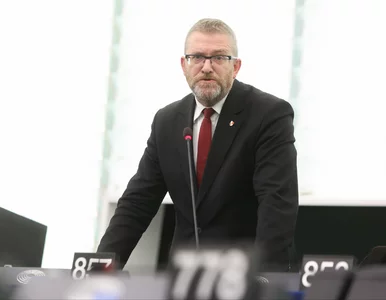 Miniatura: Grzegorz Braun nie ma nic poza książkami....